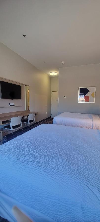 Microtel Inn & Suites By Wyndham Fountain Fort Carson Ngoại thất bức ảnh