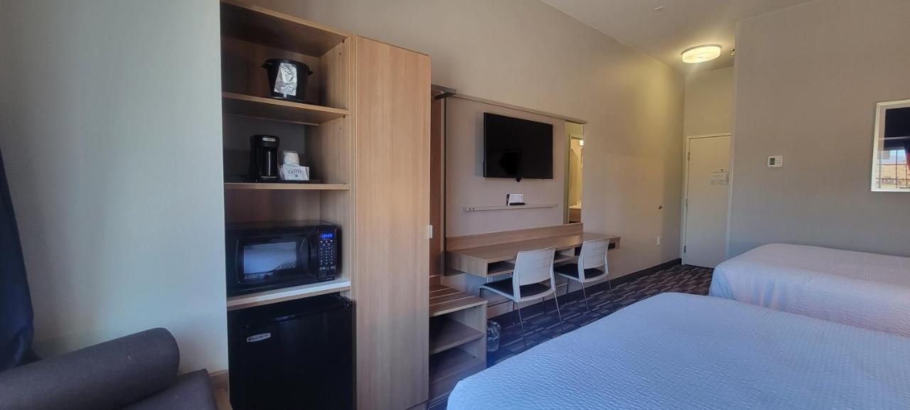 Microtel Inn & Suites By Wyndham Fountain Fort Carson Ngoại thất bức ảnh