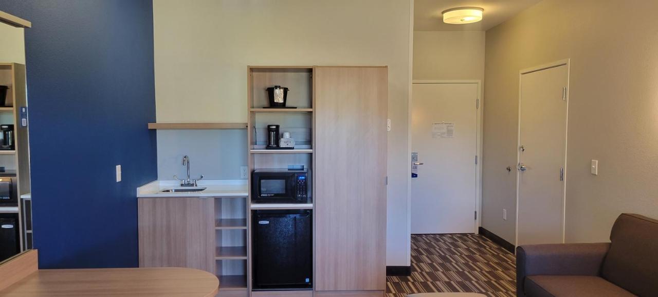 Microtel Inn & Suites By Wyndham Fountain Fort Carson Ngoại thất bức ảnh