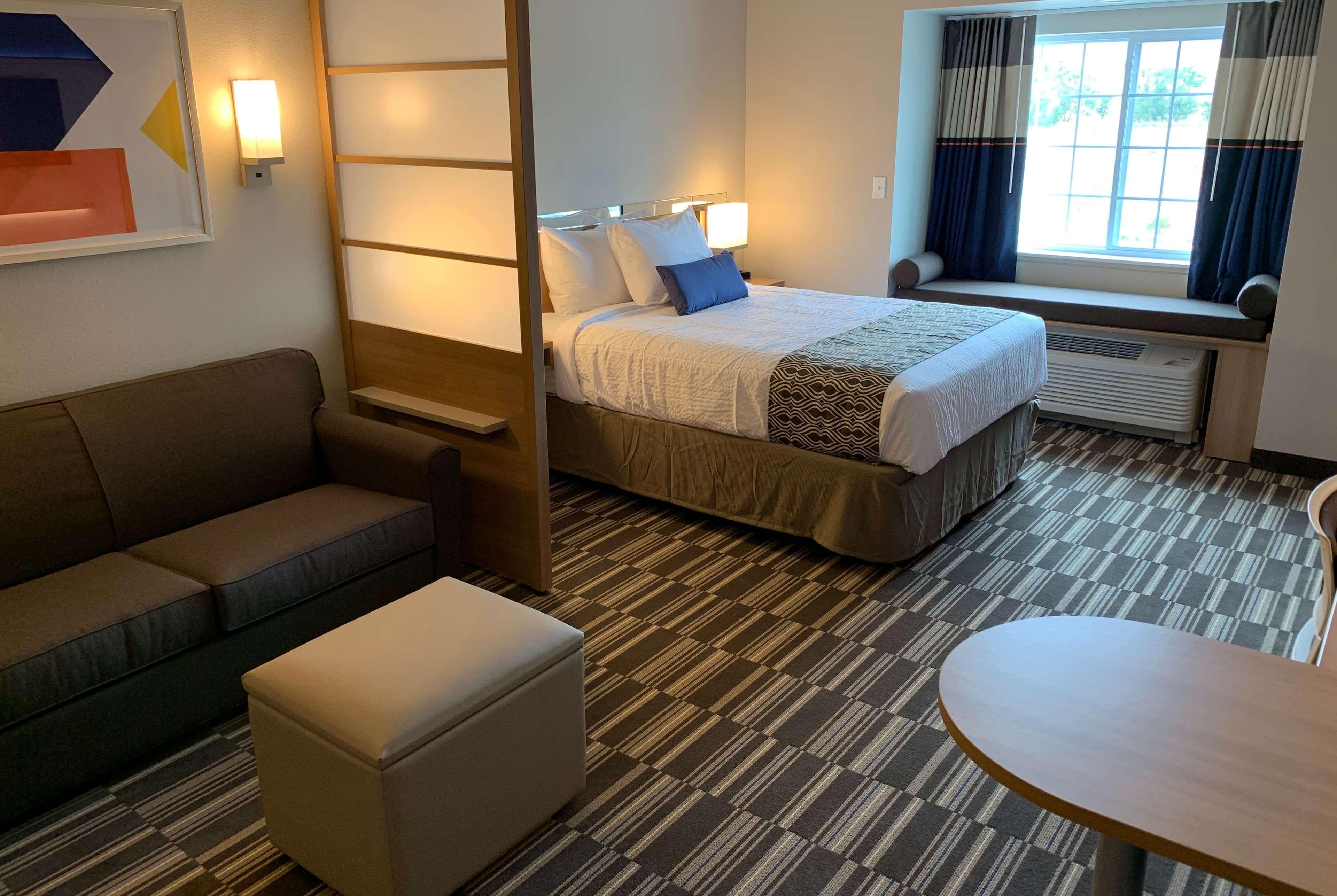 Microtel Inn & Suites By Wyndham Fountain Fort Carson Ngoại thất bức ảnh